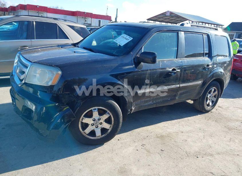 Photo 2 of 2009 Honda Pilot TOURING (VIN 5FNYF489X9B017981)