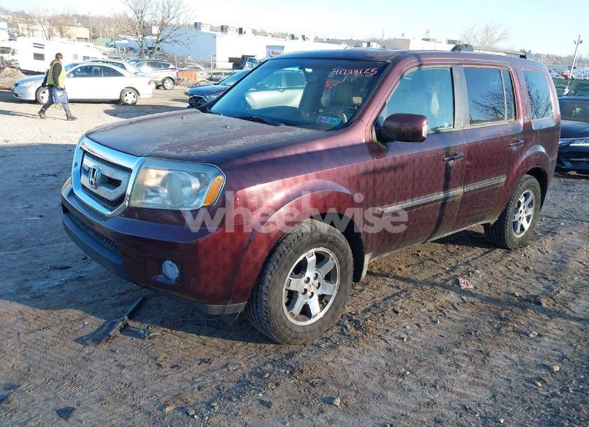 Photo 2 of 2009 Honda Pilot TOURING (VIN 5FNYF489X9B023053)