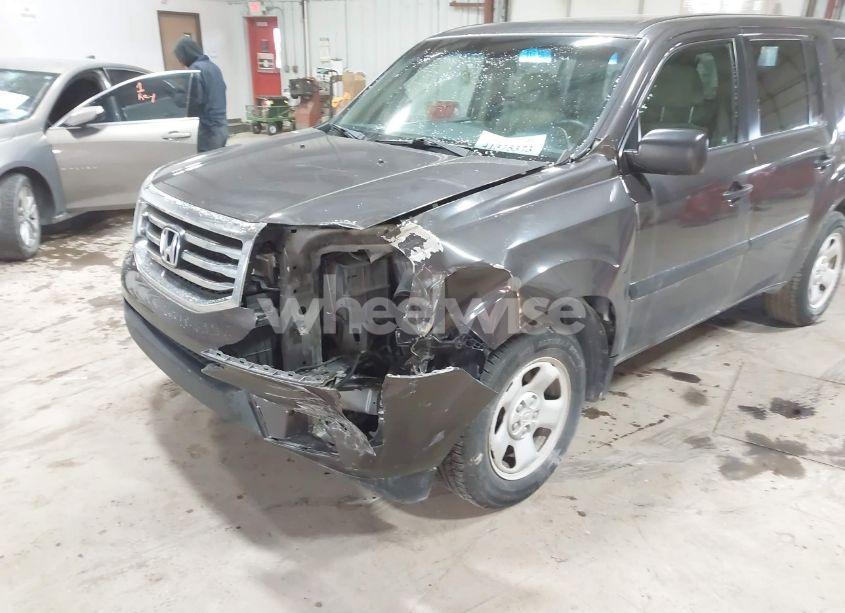 Photo 2 of 2012 Honda Pilot LX (VIN 5FNYF4H20CB055455)