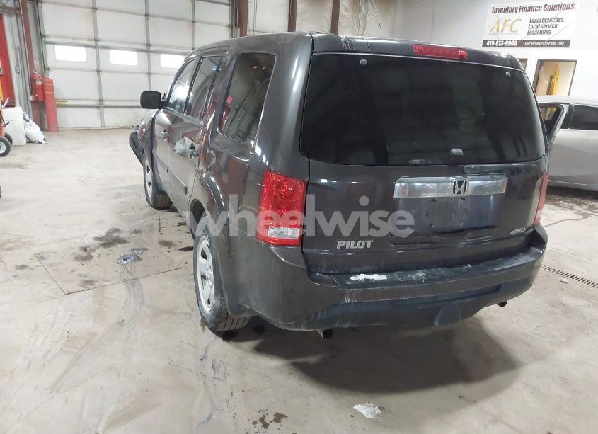 Photo 3 of 2012 Honda Pilot LX (VIN 5FNYF4H20CB055455)