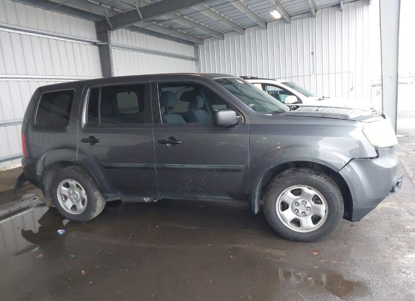 Photo 13 of 2013 Honda Pilot LX (VIN 5FNYF4H20DB037040)