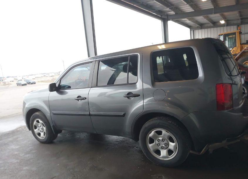 Photo 14 of 2013 Honda Pilot LX (VIN 5FNYF4H20DB037040)