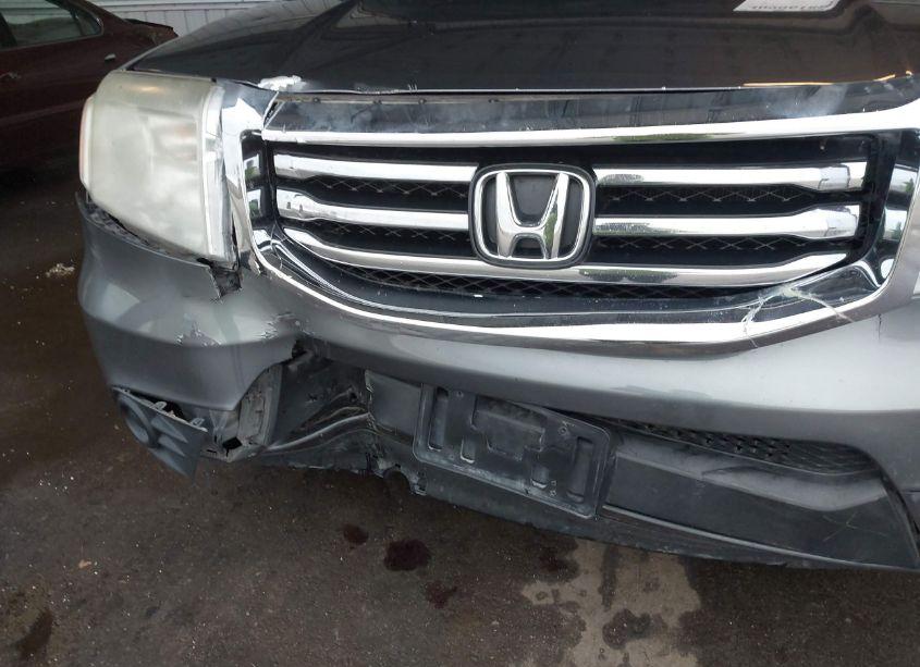 Photo 6 of 2013 Honda Pilot LX (VIN 5FNYF4H20DB037040)