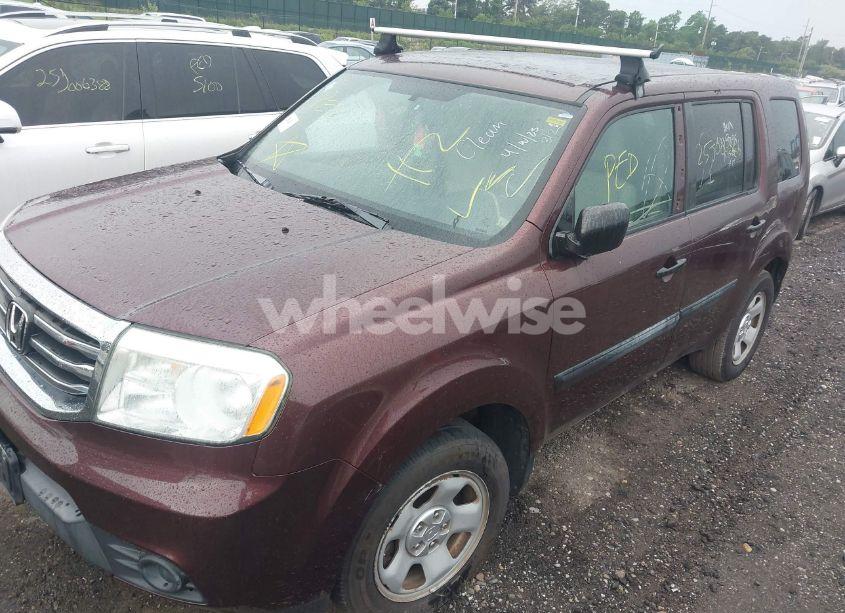 Photo 2 of 2013 Honda Pilot LX (VIN 5FNYF4H20DB074962)