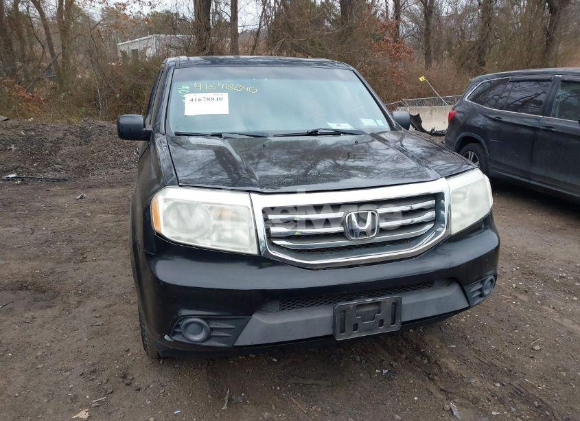 Photo 12 of 2014 Honda Pilot LX (VIN 5FNYF4H20EB007053)
