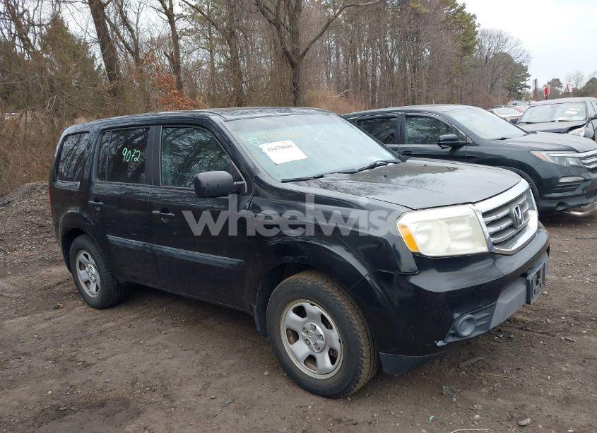 Photo 13 of 2014 Honda Pilot LX (VIN 5FNYF4H20EB007053)