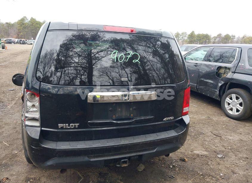 Photo 16 of 2014 Honda Pilot LX (VIN 5FNYF4H20EB007053)