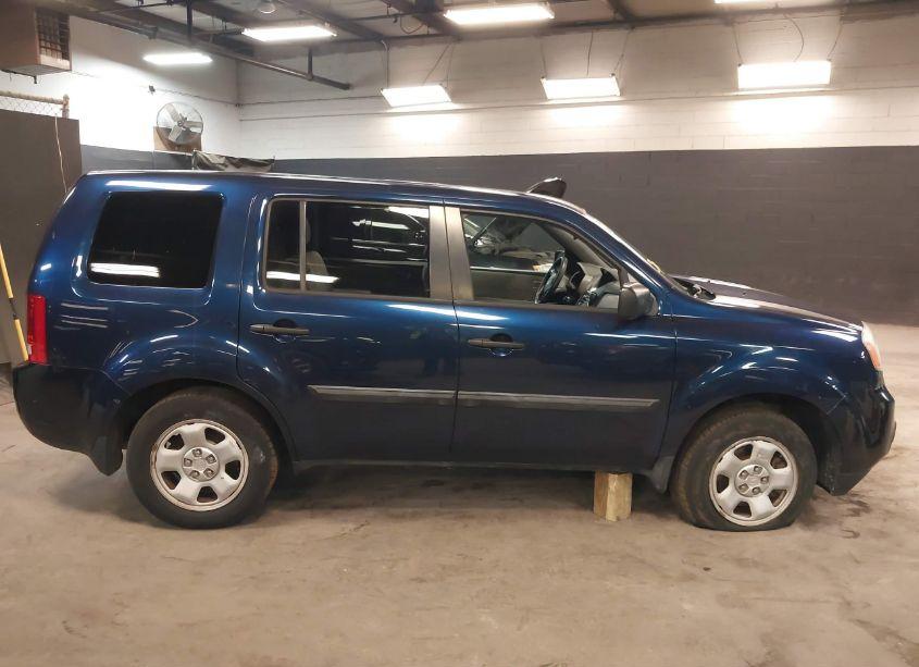 Photo 13 of 2015 Honda Pilot LX (VIN 5FNYF4H20FB044234)