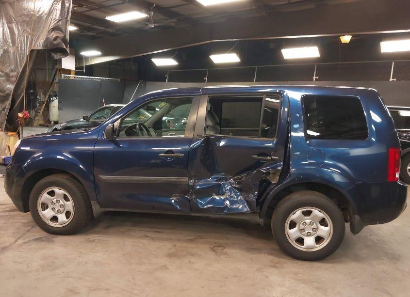 Photo 14 of 2015 Honda Pilot LX (VIN 5FNYF4H20FB044234)