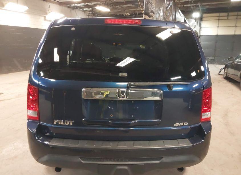 Photo 16 of 2015 Honda Pilot LX (VIN 5FNYF4H20FB044234)