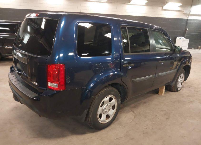 Photo 4 of 2015 Honda Pilot LX (VIN 5FNYF4H20FB044234)
