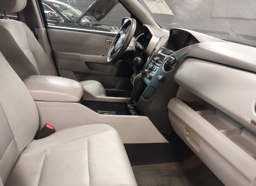 Photo 5 of 2015 Honda Pilot LX (VIN 5FNYF4H20FB044234)