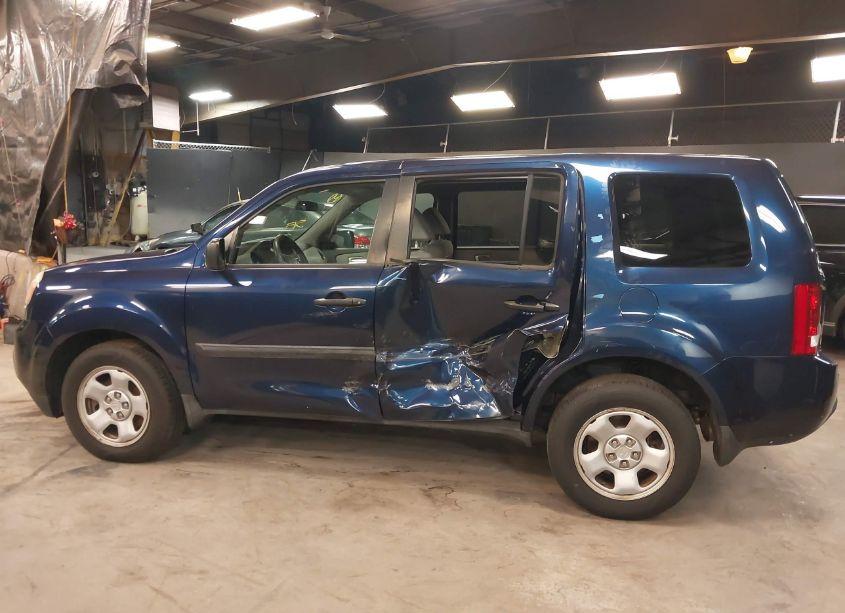 Photo 6 of 2015 Honda Pilot LX (VIN 5FNYF4H20FB044234)