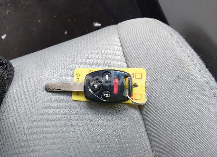 Photo 11 of 2012 Honda Pilot LX (VIN 5FNYF4H21CB007110)