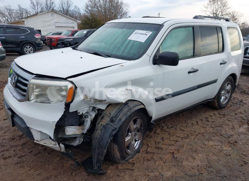 Photo 2 of 2012 Honda Pilot LX (VIN 5FNYF4H21CB007110)