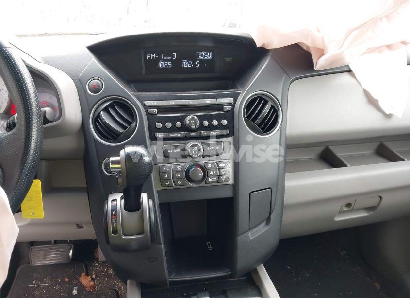 Photo 21 of 2012 Honda Pilot LX (VIN 5FNYF4H21CB007110)