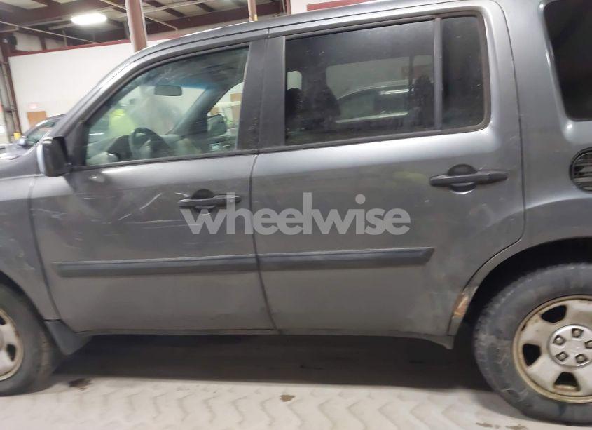 Photo 14 of 2012 Honda Pilot LX (VIN 5FNYF4H21CB085788)