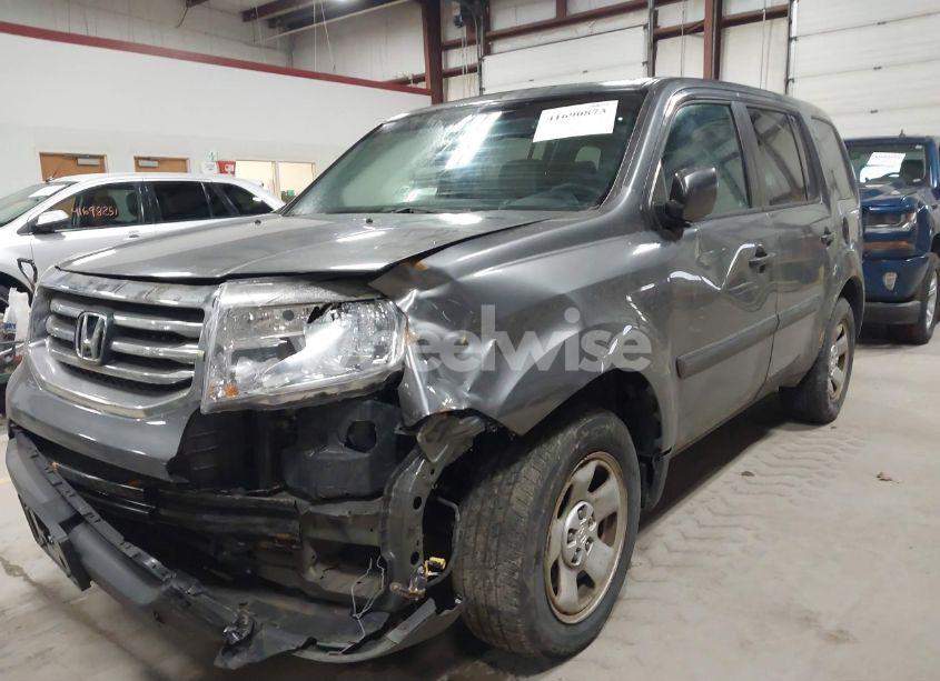 Photo 6 of 2012 Honda Pilot LX (VIN 5FNYF4H21CB085788)