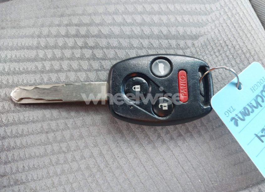 Photo 11 of 2013 Honda Pilot LX (VIN 5FNYF4H21DB014172)