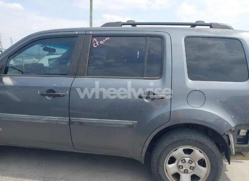 Photo 14 of 2013 Honda Pilot LX (VIN 5FNYF4H21DB014172)