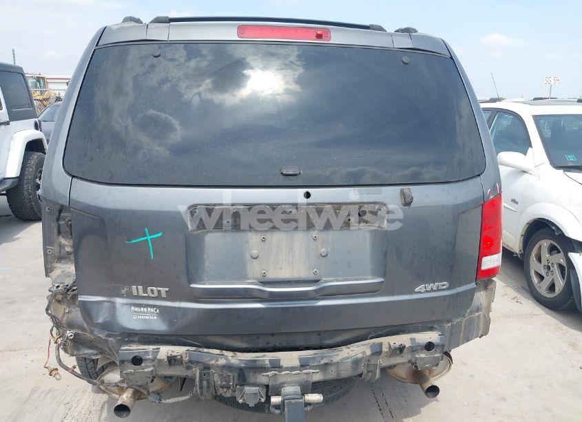 Photo 16 of 2013 Honda Pilot LX (VIN 5FNYF4H21DB014172)