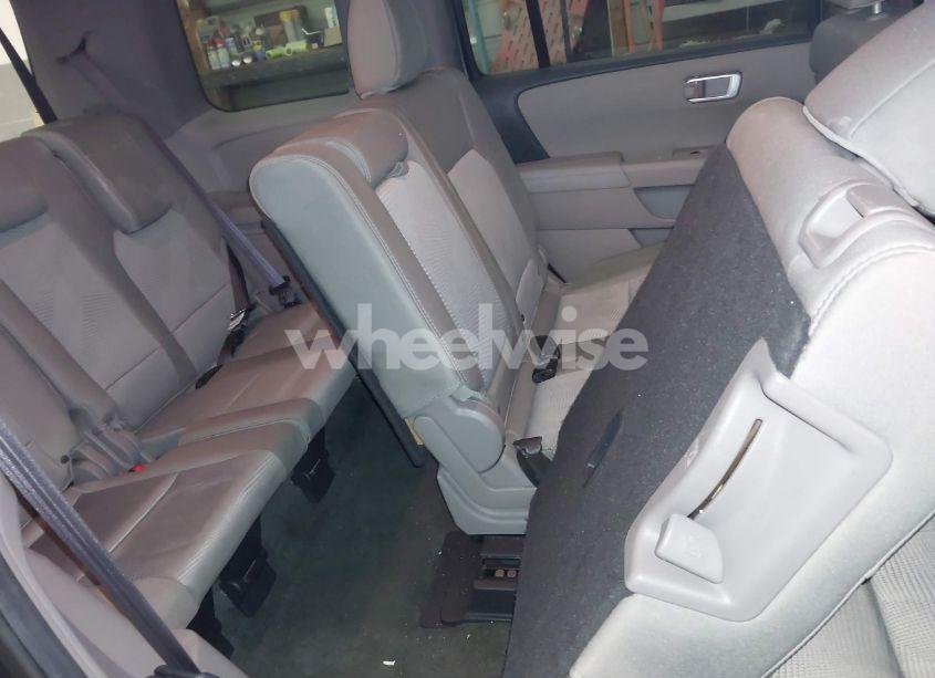 Photo 8 of 2014 Honda Pilot LX (VIN 5FNYF4H21EB009605)