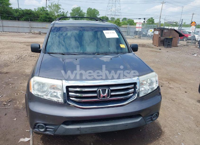 Photo 13 of 2014 Honda Pilot LX (VIN 5FNYF4H21EB048419)