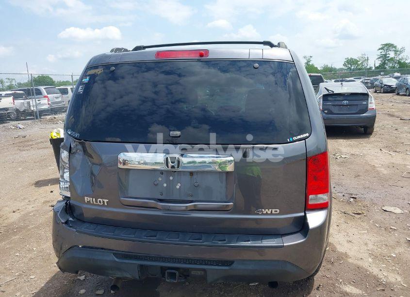 Photo 17 of 2014 Honda Pilot LX (VIN 5FNYF4H21EB048419)