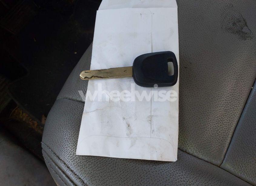 Photo 11 of 2010 Honda Pilot LX (VIN 5FNYF4H22AB025807)