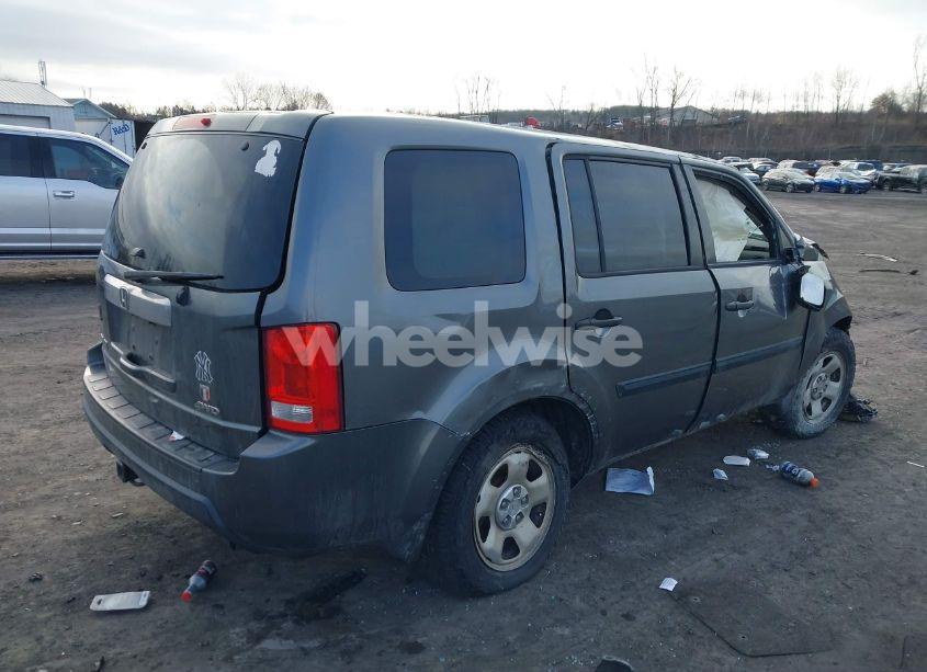 Photo 4 of 2010 Honda Pilot LX (VIN 5FNYF4H22AB032210)