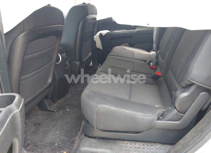 Photo 8 of 2011 Honda Pilot LX (VIN 5FNYF4H22BB021435)