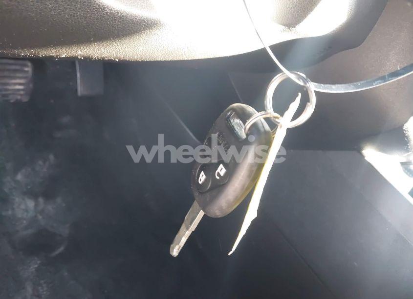 Photo 11 of 2011 Honda Pilot LX (VIN 5FNYF4H22BB059800)