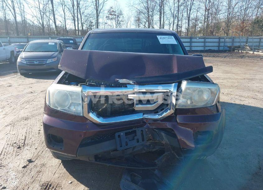 Photo 6 of 2011 Honda Pilot LX (VIN 5FNYF4H22BB059800)