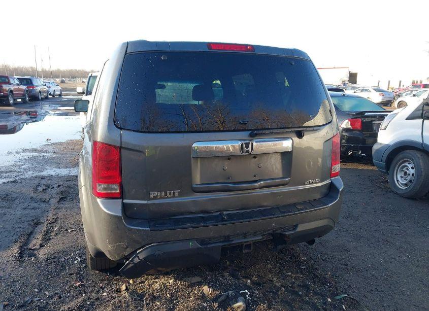 Photo 16 of 2012 Honda Pilot LX (VIN 5FNYF4H22CB013367)
