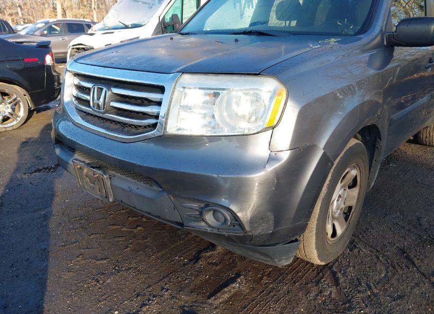 Photo 6 of 2012 Honda Pilot LX (VIN 5FNYF4H22CB013367)