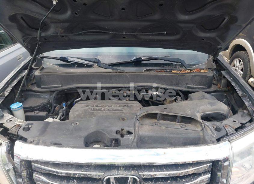 Photo 10 of 2012 Honda Pilot LX (VIN 5FNYF4H22CB056834)