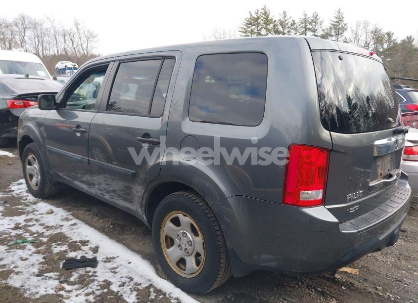 Photo 3 of 2012 Honda Pilot LX (VIN 5FNYF4H22CB056834)