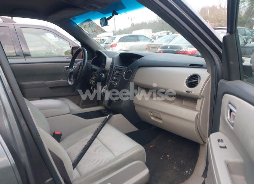 Photo 5 of 2012 Honda Pilot LX (VIN 5FNYF4H22CB056834)