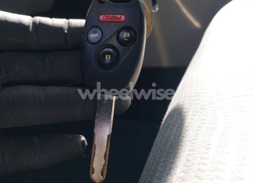 Photo 11 of 2014 Honda Pilot LX (VIN 5FNYF4H22EB015512)