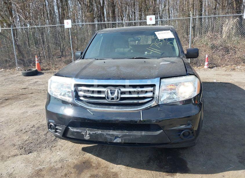 Photo 12 of 2014 Honda Pilot LX (VIN 5FNYF4H22EB015512)