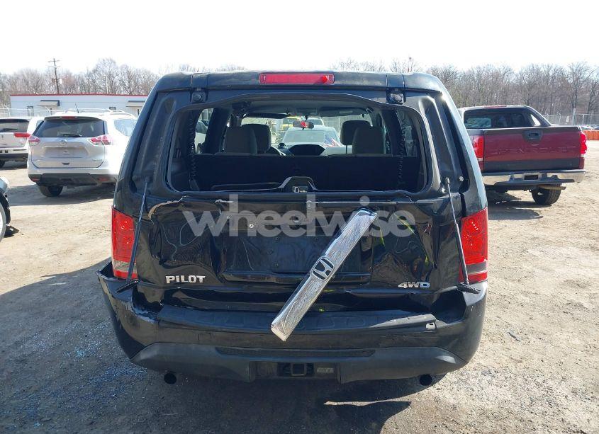 Photo 16 of 2014 Honda Pilot LX (VIN 5FNYF4H22EB015512)