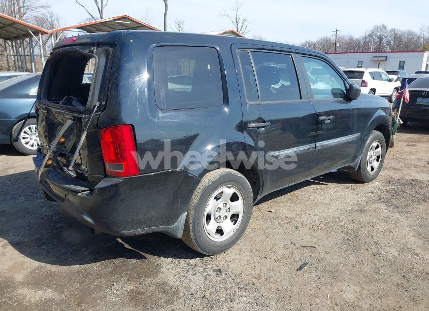 Photo 4 of 2014 Honda Pilot LX (VIN 5FNYF4H22EB015512)