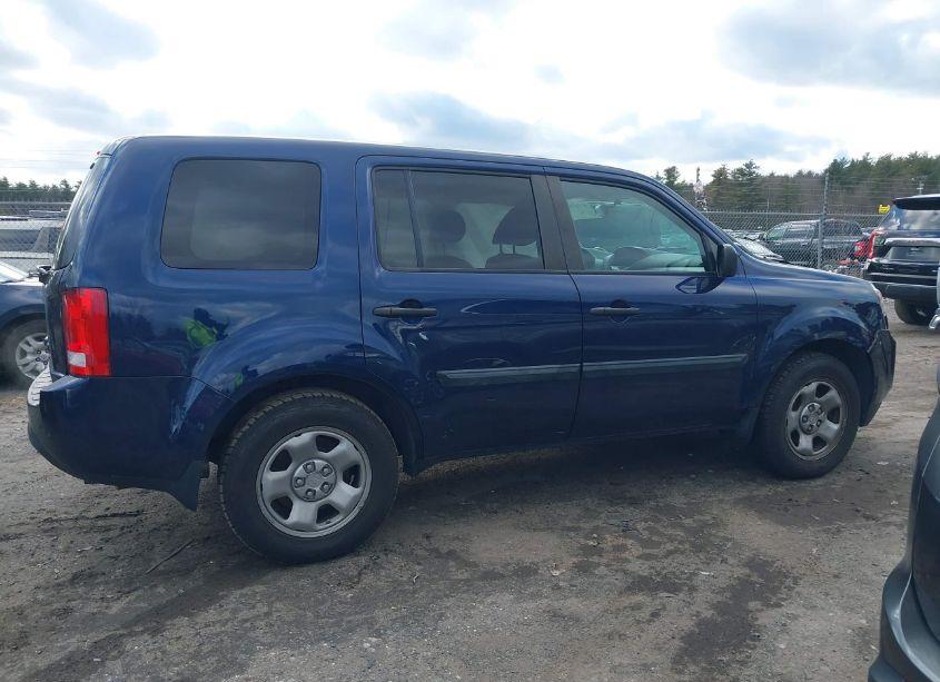 Photo 13 of 2014 Honda Pilot LX (VIN 5FNYF4H22EB050325)