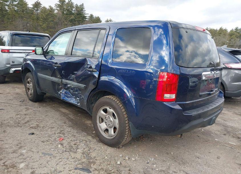 Photo 3 of 2014 Honda Pilot LX (VIN 5FNYF4H22EB050325)