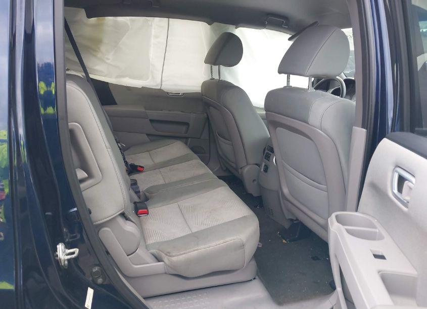 Photo 8 of 2014 Honda Pilot LX (VIN 5FNYF4H22EB050325)