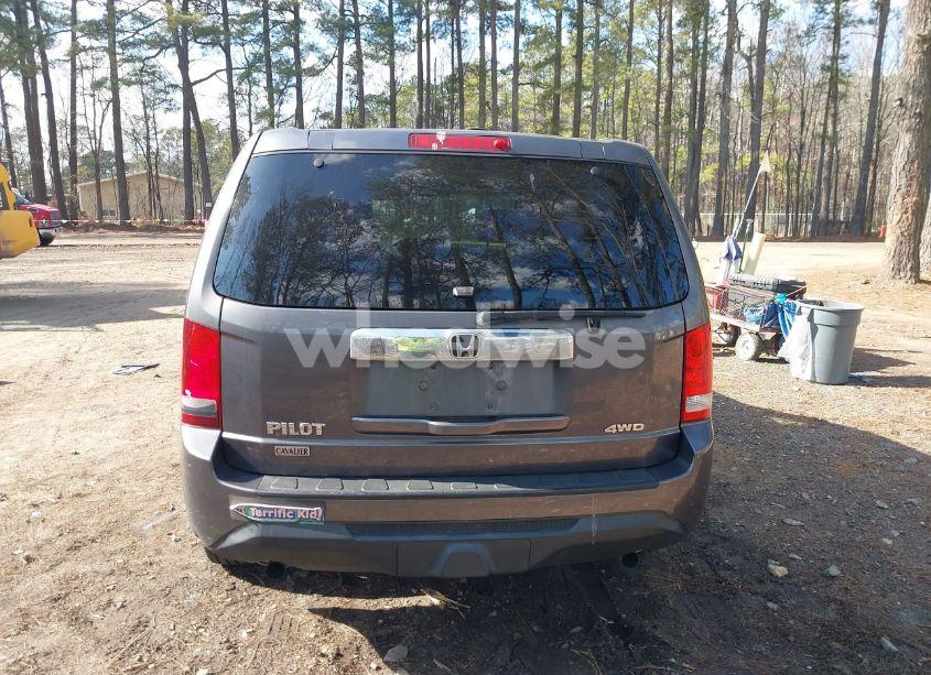 Photo 16 of 2014 Honda Pilot LX (VIN 5FNYF4H22EB056514)