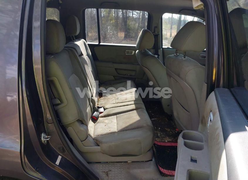 Photo 8 of 2014 Honda Pilot LX (VIN 5FNYF4H22EB056514)