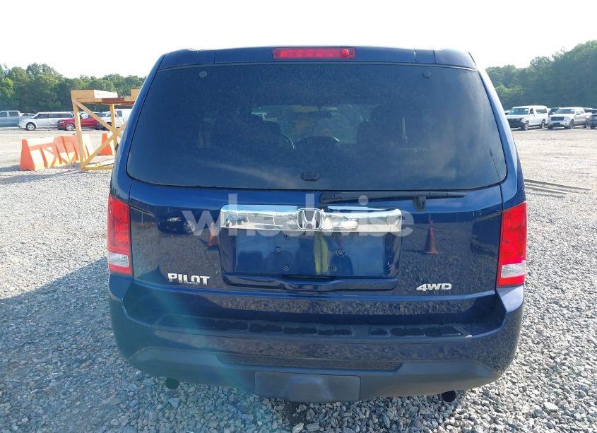 Photo 16 of 2015 Honda Pilot LX (VIN 5FNYF4H22FB007587)