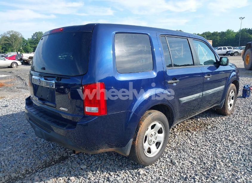 Photo 4 of 2015 Honda Pilot LX (VIN 5FNYF4H22FB007587)