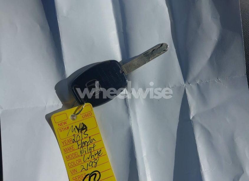 Photo 11 of 2015 Honda Pilot LX (VIN 5FNYF4H22FB062198)